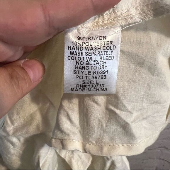 Umgee Cream Smocked Flutter Sleeve Tiered Midi Dress size large - Picture 4 of 6